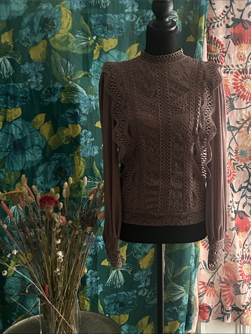 Daytrip Brown Lace-Trim Long Sleeve Blouse